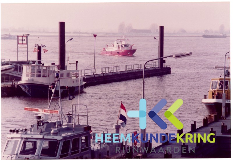 gemeente H&A 27-01-1984 ingebruik name voormalige brandblus boot van Emmerich Coll. HKR (27)